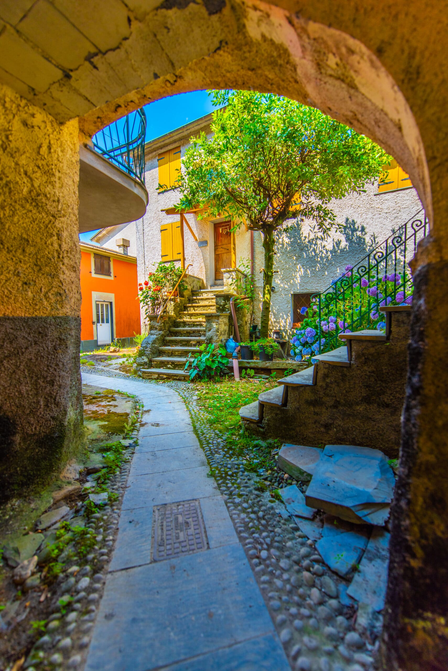 PIANDEIMANZI - BORGO